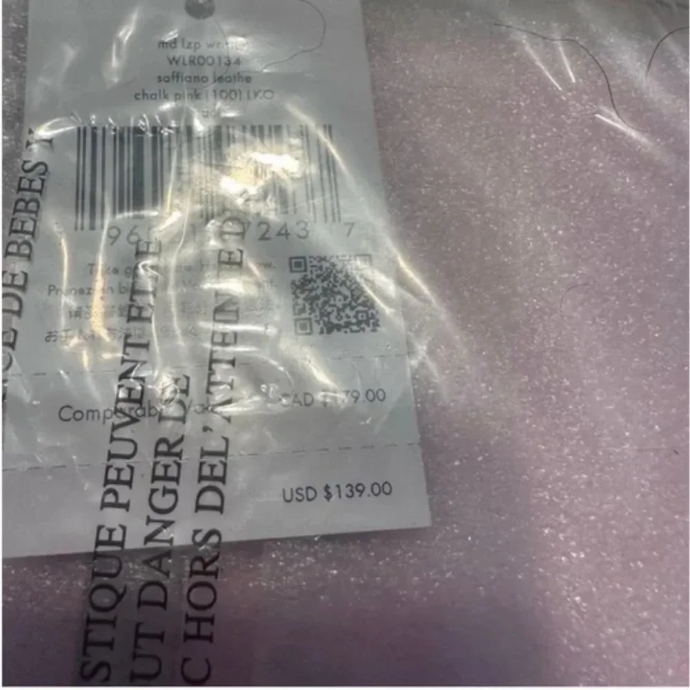 NWT Kate Spade New York Zip Wristlet